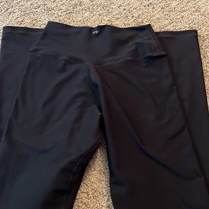 YPB sculptLUX Curve Love Flare Legging
SKU: 656110202
Color: Onyx